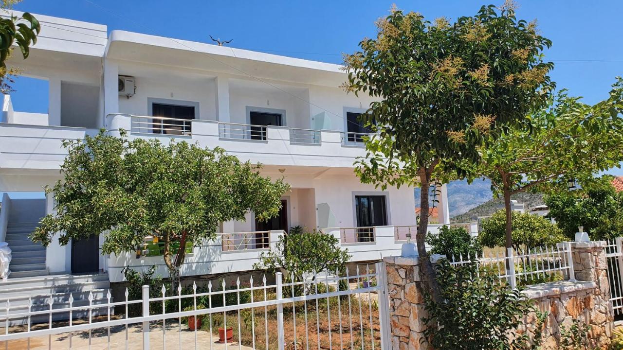 Villa Soni Oruci Ksamil Eksteriør billede